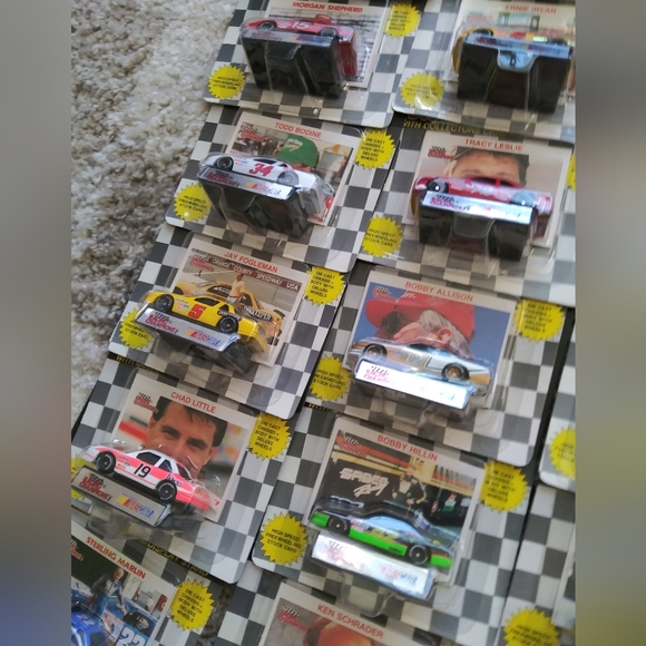 Collectibles.. 44. 1/64 RACING CHAMPIONS. 1991 NASCAR DIECAST RACING Cars.Never - Picture 10 of 11